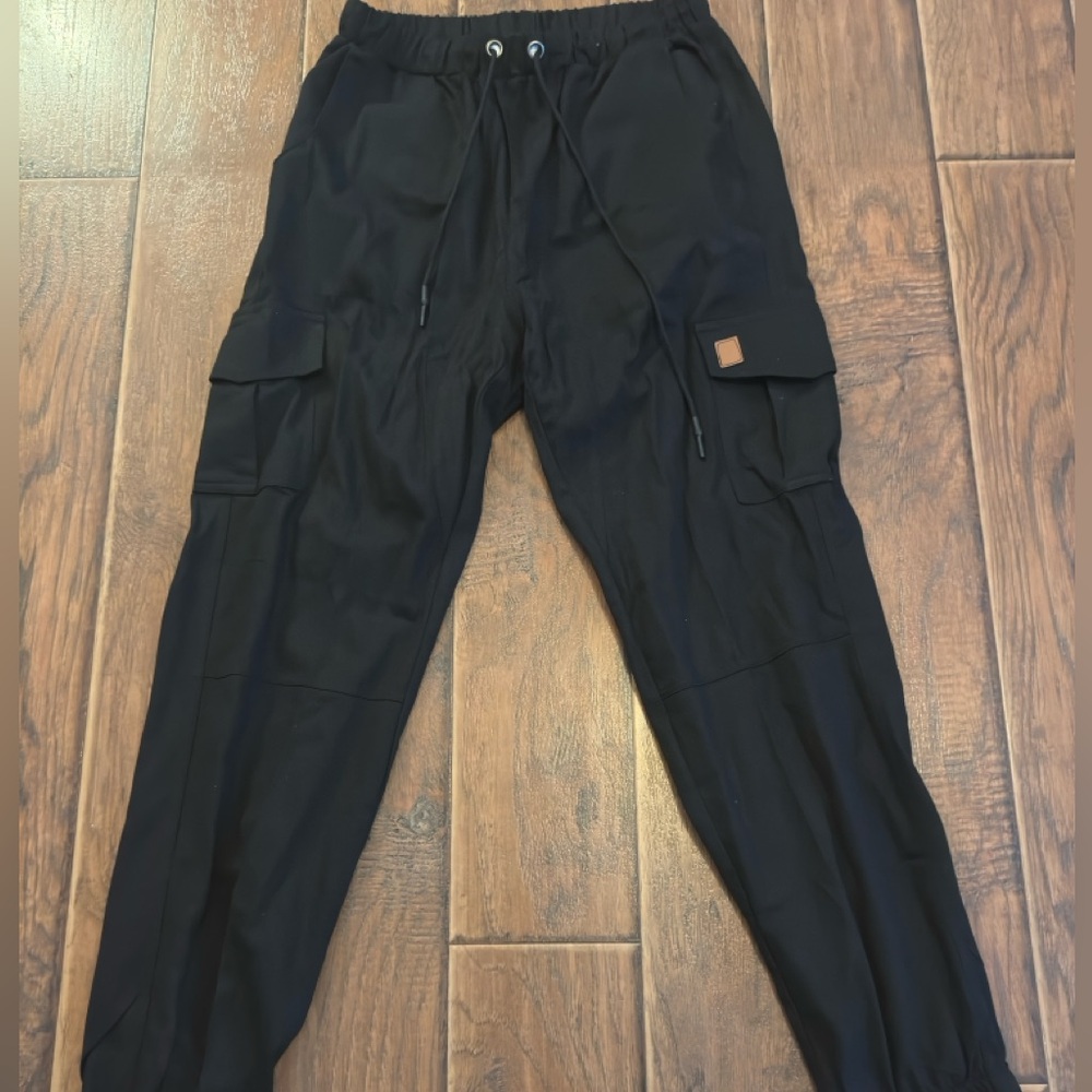 Color:black Size:small